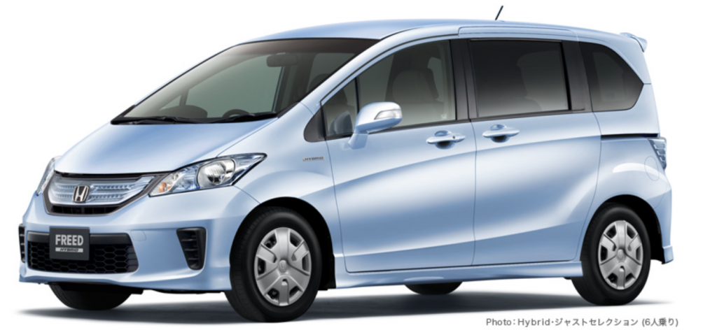 初代フリード中古車の中古車相場 燃費 内装 口コミ 評価 新型車 中古車情報館