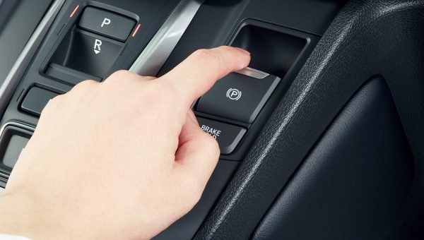 電子制御パーキングブレーキ